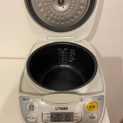 炊飯器の画像