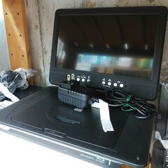 品質保証☆配達有り 3850円 (税込み）ポータブルDVDプレー...