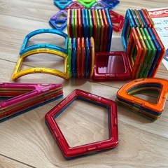 MAGFORMERS 60ピース おもちゃ　美品の画像