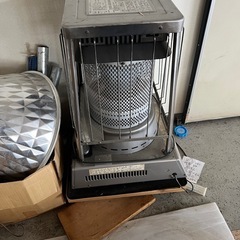 石油ストーブ　ファンヒーター　業務用の画像