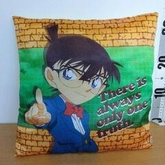0716-381 コナン　クッションの画像