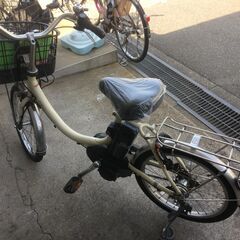 地域限定送料無料　ヤマハ　パス　シオン　12,3AH　小径車　白②　アシスタ　ビビLU　神戸市　電動自転車　の画像