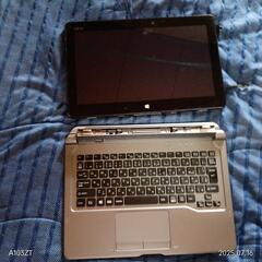 富士通のタブレットパソコンの画像