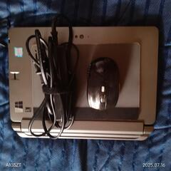 富士通のタブレットパソコンの画像