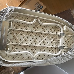 ②アイロン&アイロン台セットの画像