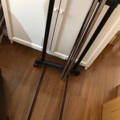 上部分ソケット無し ハンガーラックの画像