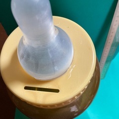 大型哺乳瓶貯金箱の画像