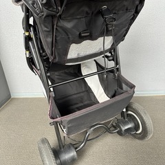 APRICA ベビーカーの画像