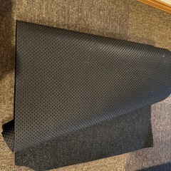 カーペット　後部座席　の画像