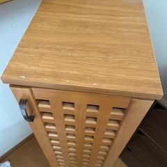 収納棚の画像