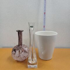 花瓶２本　白の鉢植え1個【3個で700円】の画像