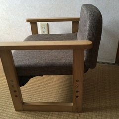 低めの椅子（お値下げしました）の画像