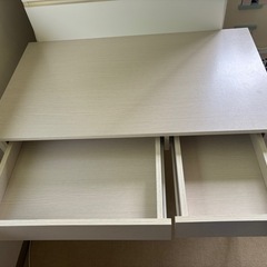 ニトリ　机の画像