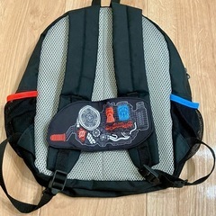 子供用リュック 黒 の画像