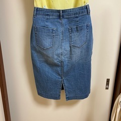 【未使用に近い】UNIQLOデニムタイトスカートの画像