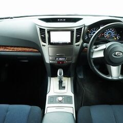 冬でも安心4輪駆動車【！🎉岐阜店限定キャンペーン🎉　選べる4大特典❗️　希望ナンバー・ドラレコ無料など】今回は【スバル レガシィアウトバック 　２．５ｉ　Ｌパッケージ】を紹介！の画像
