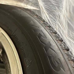 BRIDGESTONE VRX3 16 スタッドレスタイヤ4本セットの画像