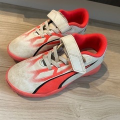PUMA トレーニングシューズ　18センチの画像