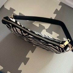 2way ゼブラ柄ショルダーバッグ　WEGO 
ギャルの画像