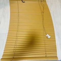 【ウッド調ブラインド】幅60cm×長さ95cm／カーテンレール取付タイプの画像