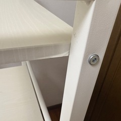 【お取引中】ニトリ 棚付きデスク 白の画像