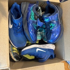 パウパトスリッパ　上靴　NIKE イフミ　スニーカーの画像