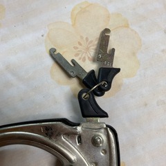 自転車後輪用鍵の画像