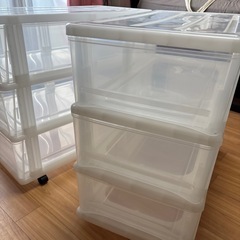 【無料でお譲りします】衣装ケースの画像