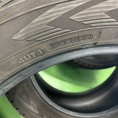 スタッドレスタイヤ　225 / 55R 19の画像