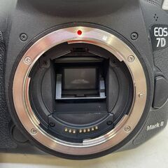 【6ヵ月保証付】一眼ﾚﾌｶﾒﾗ Canon EOS_7D_Mark_IIの画像