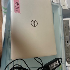 ①ノートPCの画像