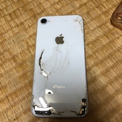 iPhone8ホワイト64GBの画像