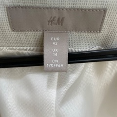 Ｈ&M （白ジャケット）の画像