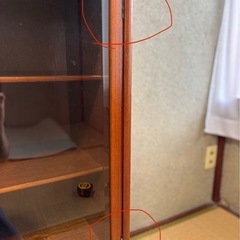 レトロガラスタンスの画像