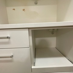 食器棚の画像