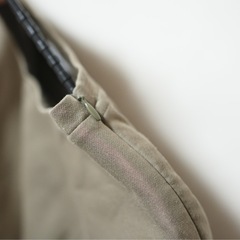 ユナイテッドアローズカーキトップスの画像