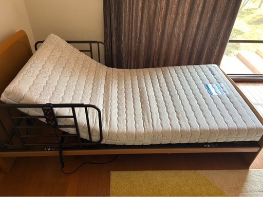 【使用感少ない】dream bed 電動シングルベッド 介護などにも 幅205cm×奥104cm×高85cm ドリームベッド