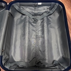 キャリーケース　ネイビーの画像
