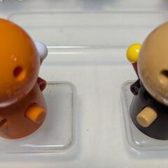 アンパンマンとドキンちゃんのゼンマイで動くおもちゃです。の画像