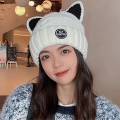 【新品】シダーエイト 耳付き ニット レディース ねこ耳 ニット帽 ホワイトの画像