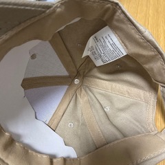 未使用新品！ベージュのキャップ帽子の画像