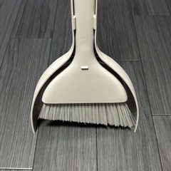 美品　マーナ (marna) ほうき ちりとり セット (自立式/web限定色) 箒 塵取りの画像
