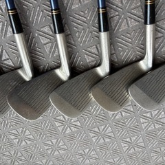 アイアンセット4から9番　PW.PS.SW 9本の画像