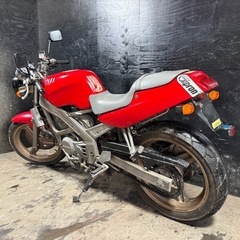 ★支払総額14.8万円★定休日なし！いつでも現車確認可能！ ホンダ VT250スパーダ 赤 MC20 激安250MT！ V型2気筒！ 低走行8000キロ台！ カスタムベースに♪の画像
