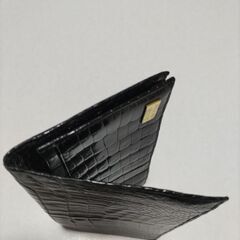 二つ折り長財布(クロコダイル)の画像