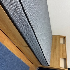 木製ベッド　マットレス付の画像