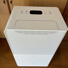 アイリスオーヤマ　2021年製　空気清浄機付き除湿機　KDCP-J16H-Wの画像