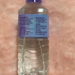 タイ空港で買って飲まなかった水の画像