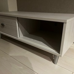 テレビキャビネット