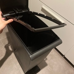 ゴミ箱の画像